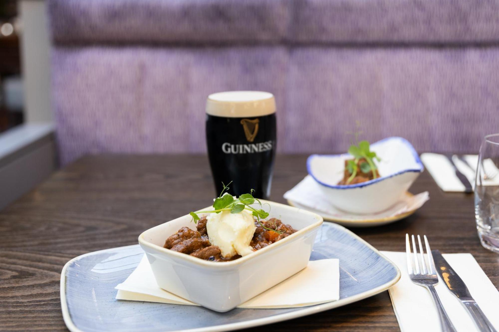 Leonardo Hotel Dublin Christchurch - Formerly Jurys Inn Esterno foto